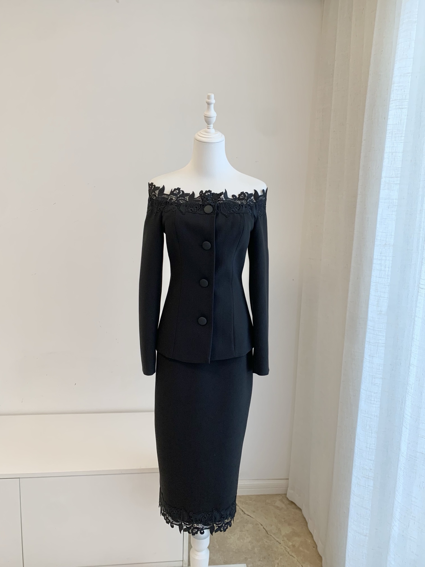 Women Floral Embroidery Black  - Midi Skirt Floral recension och pris
